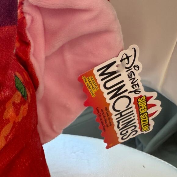 SDCC 2024 Disney Munchlings "Super Sizzling Tofu with Chili Sauce" Leroy Plush - Picture 3 of 8